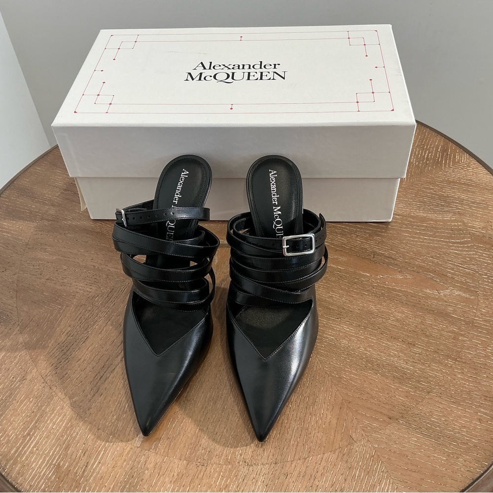 Alexander McQueen Leather mules - Picture 9 of 10